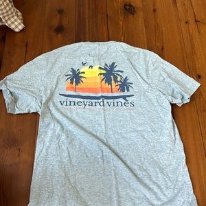 Vineyard Vines t shirt sunset orginal:$60